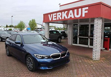 BMW 320 e Steptr. Advantage / Navi + Kamera + 18er *1.Hand