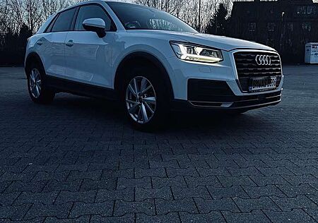 Audi Q2 35 TFSI S tronic design