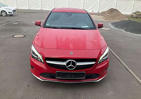 Mercedes-Benz CLA 180 d Urban