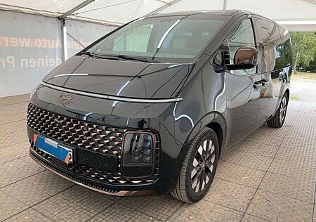 Hyundai Staria SIGNATURE 4WD LEDER PANO BOSE ACC AHK 7SI