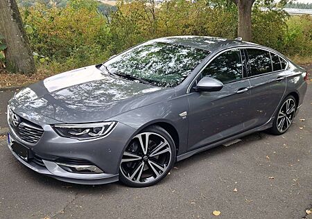 Opel Insignia Grand Sport 2.0 Turbo 4x4