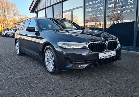 BMW 520 d T - SHADOW - ASSISTS - CAM - 8 x ALU