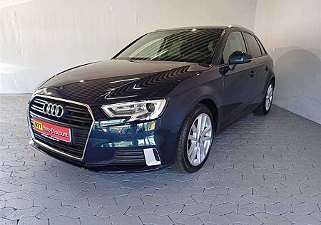 Audi A3 30 TDI Sport AHK+SHZ+PDC