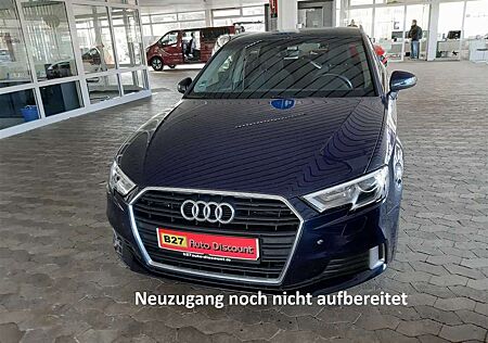 Audi A3 30 TDI Sport AHK+SHZ+PDC