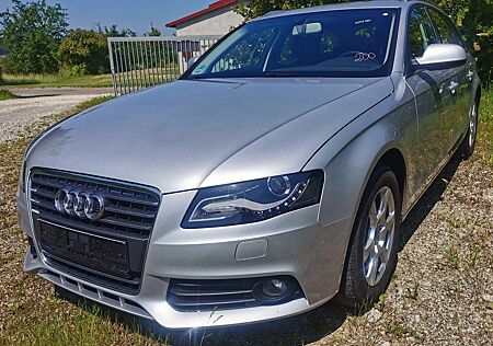 Audi A4 Attraction Sehr gepflegt ! Garantie !