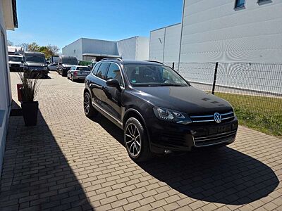 Volkswagen Touareg 3.0 V6 TDI LEDER/NAVI/AUTOMATIK