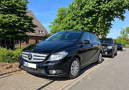 Mercedes-Benz B 180 (BlueEFFICIENCY)