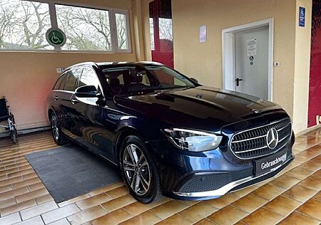 Mercedes-Benz E 220 T Autom. Avantgarde Taxi Mietwagen MBUX AHK Leder