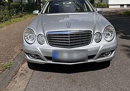 Mercedes-Benz E 200 Kompressor Automatik Classic BusinessEDITION