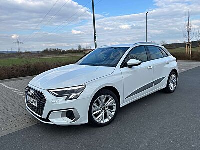 Audi A3 A3 30 TFSI Sportback S tronic advanced