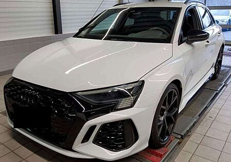 Audi RS3 Sportback 2.5 TFSI quattro ASA/CARBON/V-MAX