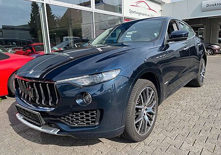 Maserati Levante Diesel Q4*DAB*BI-XENON*LUFT*NAVI*SPUR