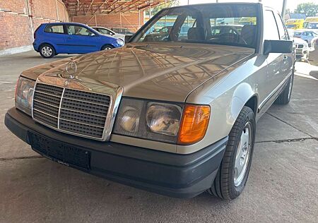 Mercedes-Benz E 230 W124 AUTOMATIK/H-KZ+Wertgutachten/SAMMLER