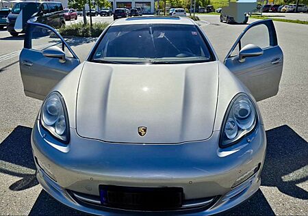 Porsche Panamera 4S PDK