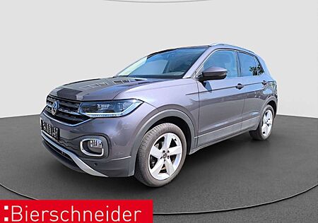 VW T-Cross Volkswagen 1,5 TSI DSG Style ACC RFK 17LM PDC APP LED