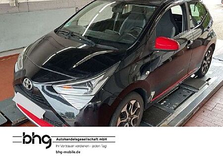 Toyota Aygo x-play connect Bluetooth Klima Kamera Tempo