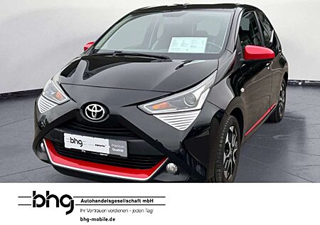 Toyota Aygo x-play connect Bluetooth Klima Kamera Tempo