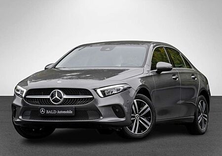 Mercedes-Benz A 250 e Limo Progressive/LED/Cam/AHK/SHZ/17'