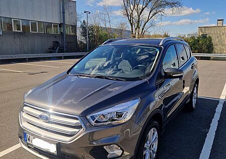 Ford Kuga Cool & Connect
