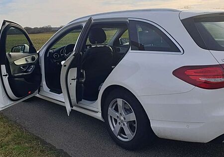 Mercedes-Benz C 220 (BlueTEC) d T Avantgarde