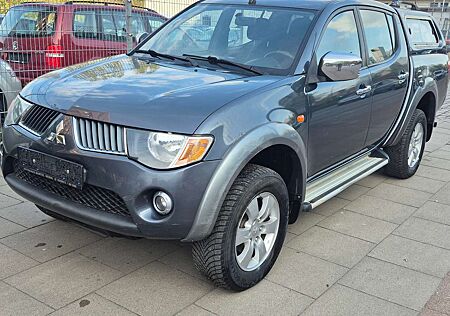 Mitsubishi L200 Intense Doppelkabine 4WD