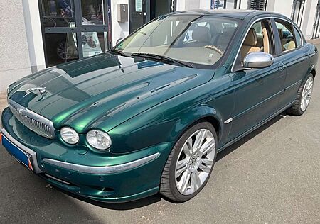 Jaguar X-Type 3.0 V6 Executive Navi*Leder*Xenon*TÜV neu