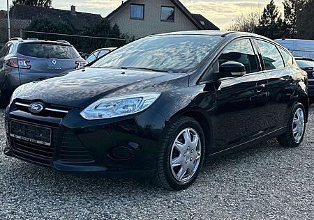 Ford Focus 1.6 EcoBoost 150PS Trend AHK Klima 6-Gang Euro5