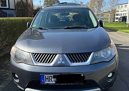 Mitsubishi Outlander 2.0 DI-D 4WD Invite