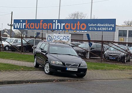 Volvo V70 2.4 D5 Comfort*TEMPOMAT*KLIMA*ZV-FUNK !!