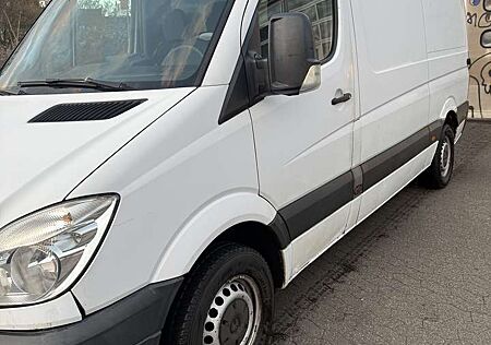 Mercedes-Benz Sprinter 211 CDI 906.611