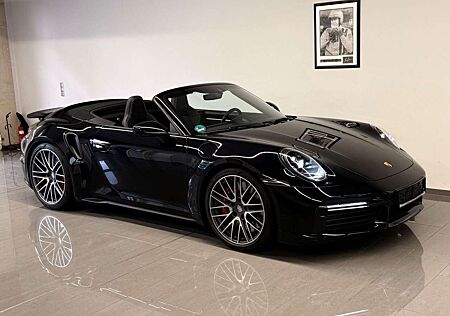 Porsche 992 Turbo Cabrio.PASM, 4.300km NP.242.000€ 1.HD