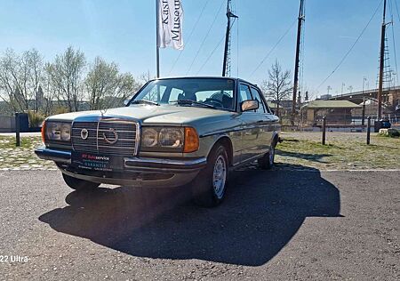 Mercedes-Benz 280 W123/Automatik/elfenster/klima/Zentralverieg