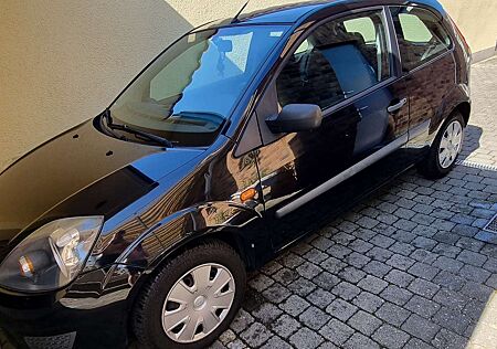 Ford Fiesta 3-Türer 1.3 Viva