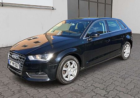 Audi A3 1.4 TFSI Sportback Ambiente - Tüv 05/2027