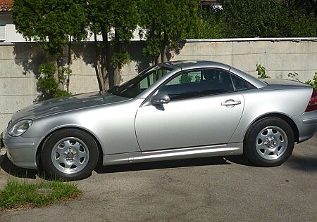 Mercedes-Benz SLK 200 Kompressor, Saisonfahrzeug in Top Zustand
