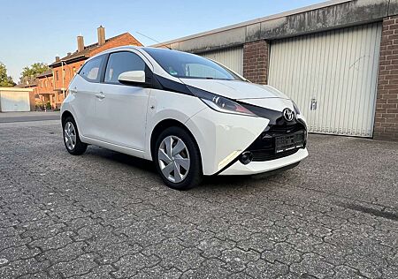 Toyota Aygo (X)