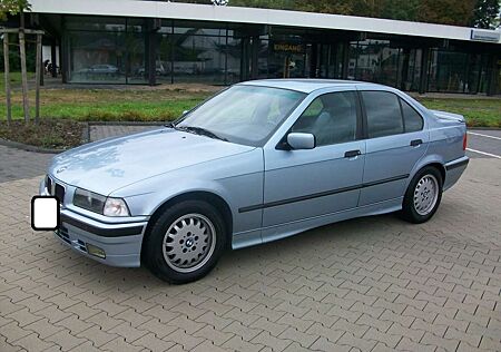 BMW 325i 325