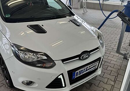 Ford Focus Titanium