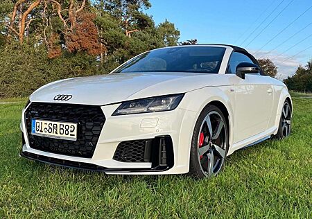Audi TT quattro Roadster 45 TFSI S line S tronic