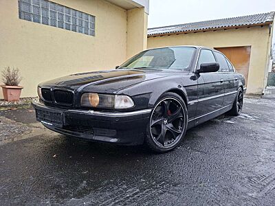 BMW 740 740i V8