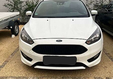 Ford Focus Turnier 1.0 EcoBoost Start-Stopp-System ST-Line
