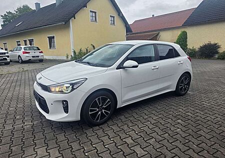 Kia Rio Spirit 120 PS Carplay AHK Alu 64000Km