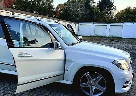 Mercedes-Benz GLK 350 CDI 4Matic AMG + SPORTPAKET 7G-TRONIC