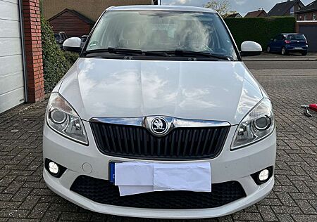 Skoda Fabia II Fließheck 1.2 TSI Ambition 8xbereift