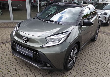 Toyota Aygo (X) Explore Automatik + JBL-Soundsystem