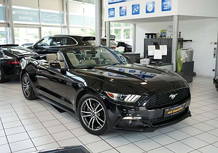 Ford Mustang Convertible *Navi+Kamera