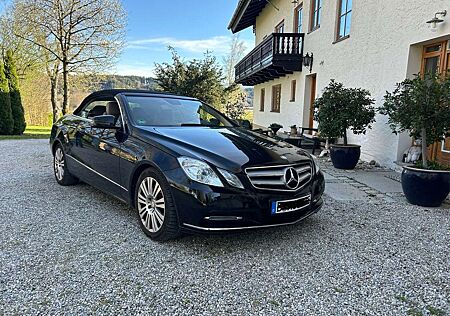 Mercedes-Benz E 250 CGI Cabrio BlueEFFICIENCY Automatik Elegance