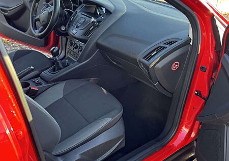 Ford Focus Turnier 1.0 EcoBoost Start-Stopp-System Champions