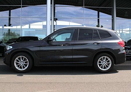 BMW X3 xDrive20d Advantage Live Cockpit. Teilleder.