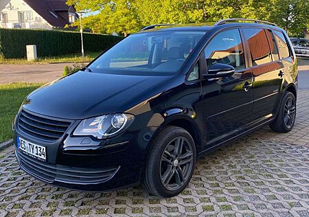 VW Touran Volkswagen 1.9 TDI Freestyle 7-Sitzer AHK TüV neu